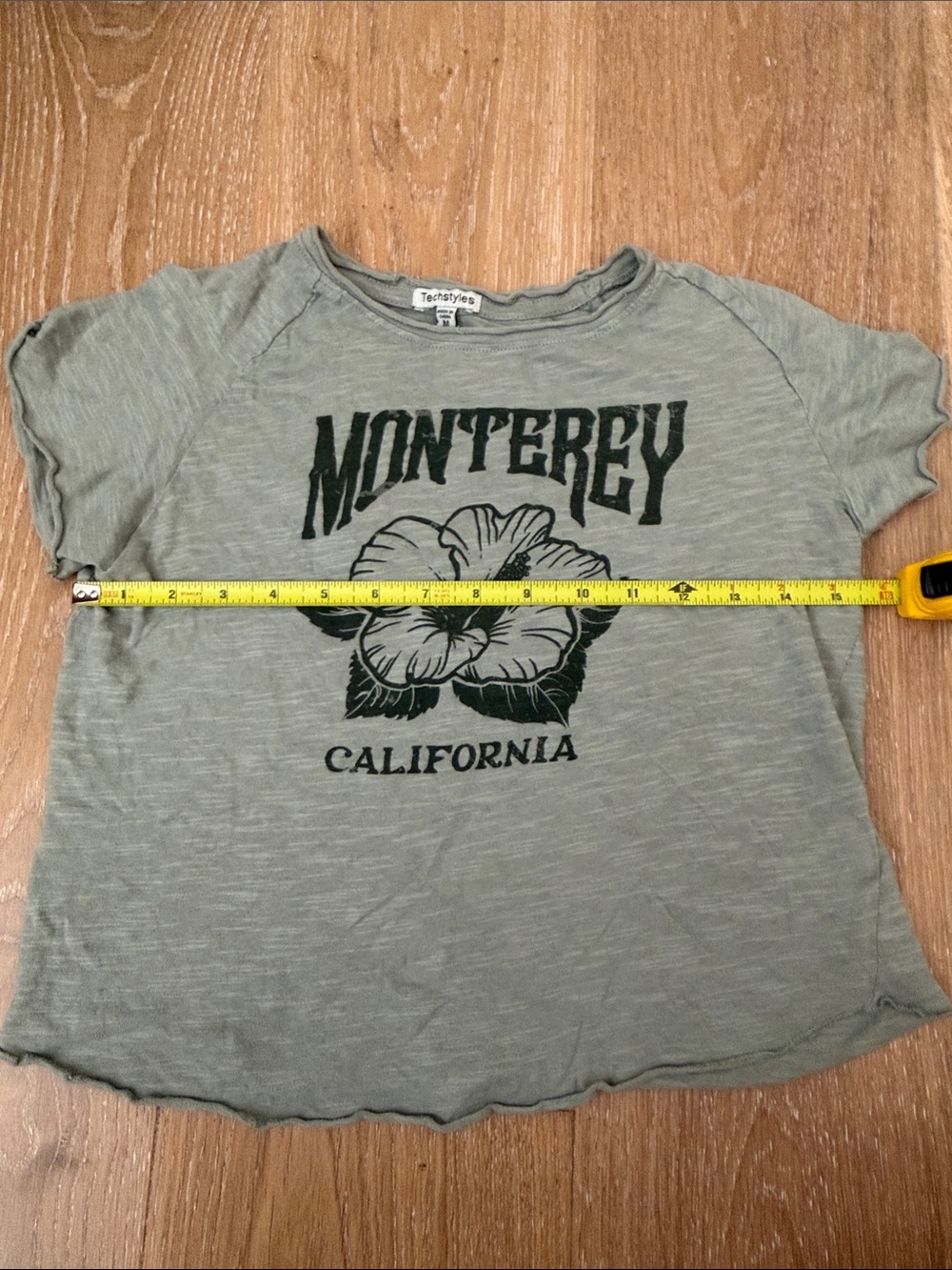 Techstyles Women’s Monterey graphic tee - Picture 3 of 6